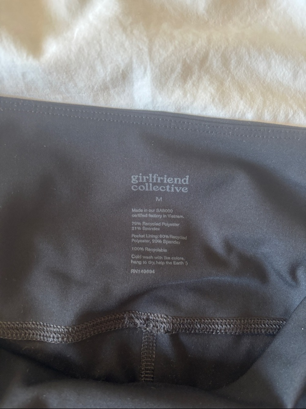 Girlfriend Collective Compressive Pocket Run Short, Black - Picture 5 of 7
